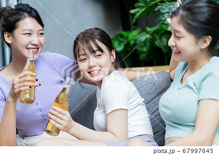 Women party, drinking Women party, drinking 67997645