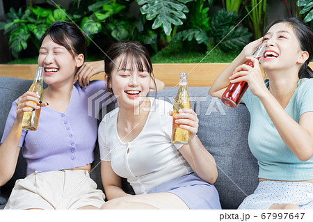 Women party, drinking Women party, drinking 67997647