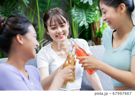 Women party, drinking Women party, drinking 67997667