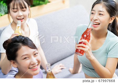 Women party, drinking Women party, drinking 67997668