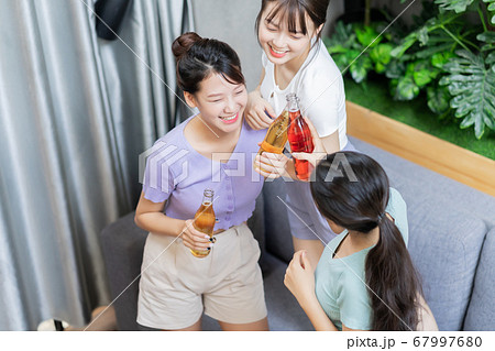 Women party, drinking Women party, drinking 67997680