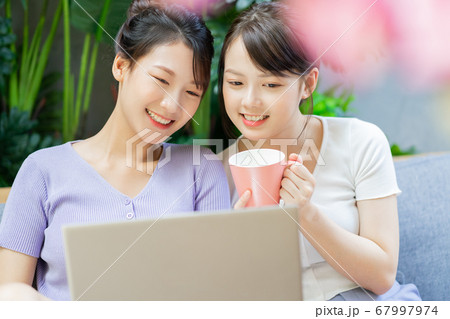 Women lifestyle 67997974