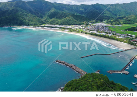 高知県四万十町 興津海水浴場の風景 高知県四万十町 興津海水浴場の風景 68001641