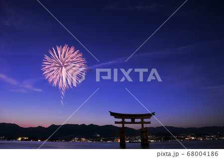 宮島水中花火大会 68004186