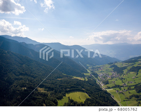 Santa Magdalena village in Val di Funes on the italian Dolomites. 68005762