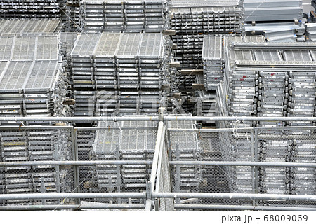 足場資材置き場 68009069
