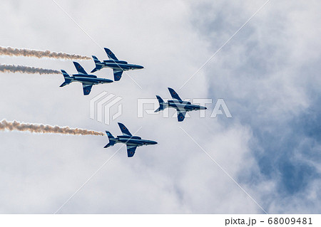 松島基地のブルーインパルス 宮城県東松島市の写真素材
