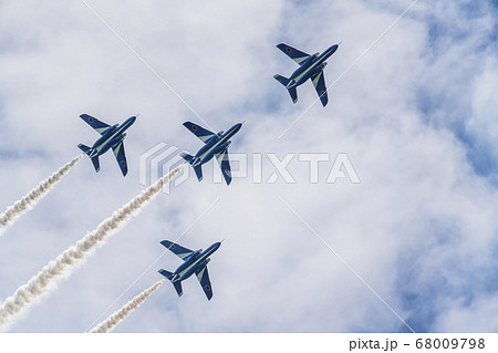 松島基地のブルーインパルス 宮城県東松島市の写真素材