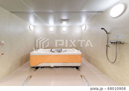 介護施設のバスタブなど 介護施設のバスタブなど 68010908