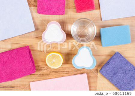 Accessories and natural detergents for cleaning 68011169