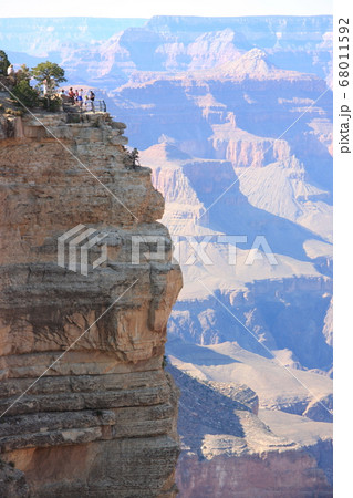 グランドキャニオンの一角からお届けする地球の神秘 68011592