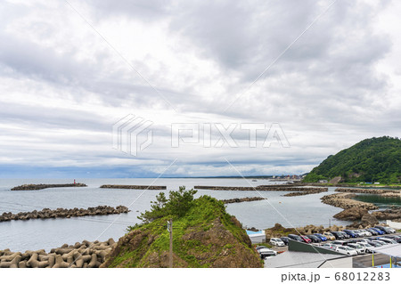 加茂の海岸と日本海 山形県鶴岡市の写真素材 68012283 Pixta