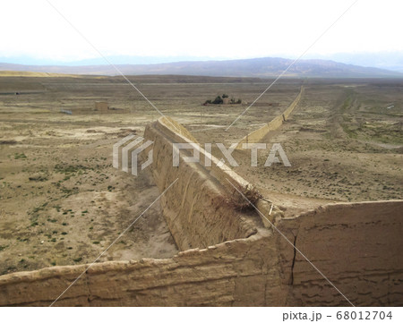 中国甘粛省 嘉峪関 長城第一墩方面 / Jiayuguan, Gansu, China 中国甘粛省 嘉峪関 長城第一墩方面 / Jiayuguan, Gansu, China 68012704