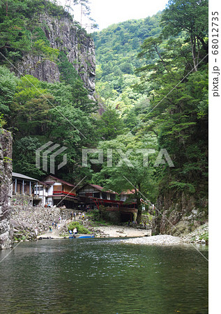 三段峡黒渕と茶店の景色 三段峡黒渕と茶店の景色 68012735