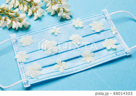 minimal concept of health and allergies, on a blue 68014303