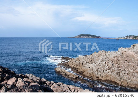 Tojinbo cliffs on sunny day. Fukui, Japan Tojinbo cliffs on sunny day. Fukui, Japan 68015540