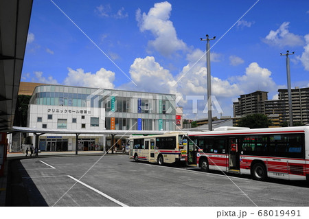 8月 稲城327若葉台駅前広場・ロータリー 8月 稲城327若葉台駅前広場・ロータリー 68019491