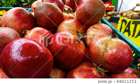 Colorful fresh and organic Pomegranate at the fruit market counter in Istanbul, Turkey Colorful fresh and organic Pomegranate at the fruit market counter in Istanbul, Turkey 68021253