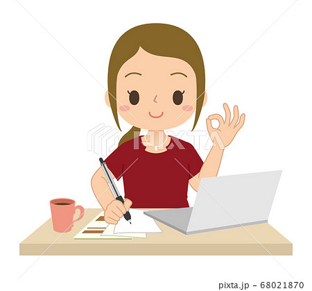 パソコンを使ってデスクワークをする女性会社員 テレワーク イラストのイラスト素材