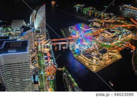横浜 みなとみらいの夜景 横浜ランドマークタワー の写真素材