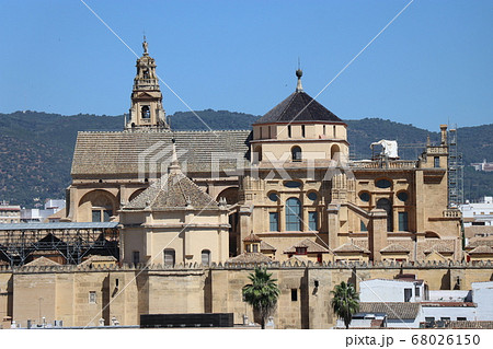 カラオラの塔から見たメスキータ、コルドバ カラオラの塔から見たメスキータ、コルドバ 68026150