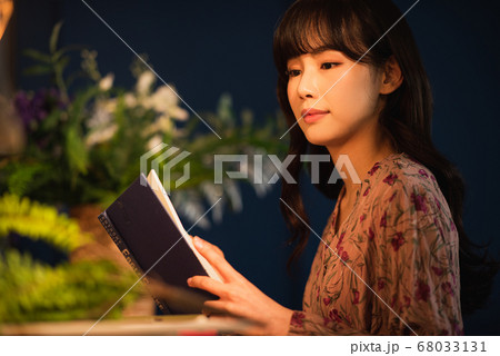 女性 女 女の子 68033131