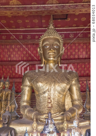 ラオス ルアンパバーン・ワットマイの仏像 68034013
