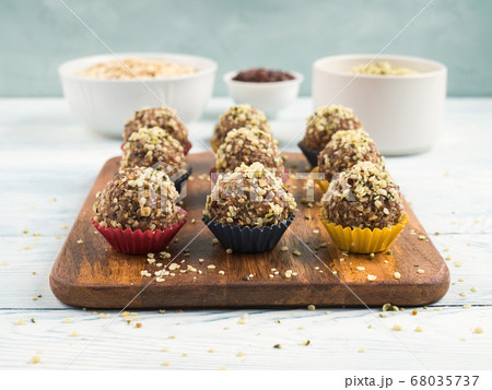 Energy protein balls with dates, hemp seeds Energy protein balls with dates, hemp seeds 68035737