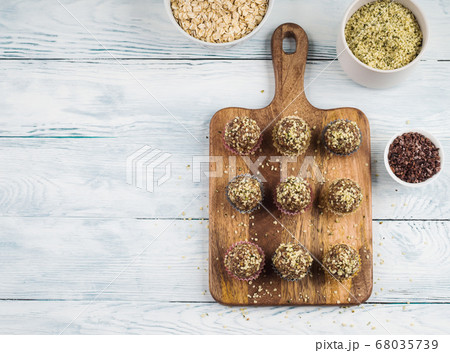 Energy protein balls with dates, hemp seeds 68035739