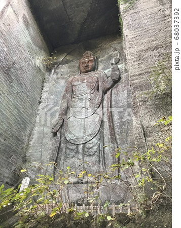 岩山に大きな石仏 岩山に大きな石仏 68037392