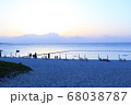 沖縄旅行での夕日とビーチ 沖縄旅行での夕日とビーチ 68038787