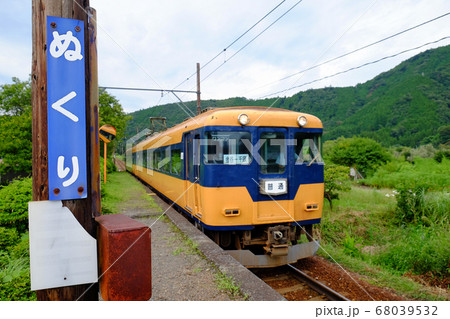 抜里駅ホーム 抜里駅ホーム 68039532