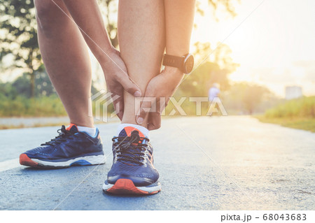 Injury from workout concept Injury from workout concept 68043683