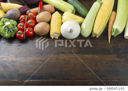 Vegetable background, top view. Vegan or diet food Vegetable background, top view. Vegan or diet food 68045191