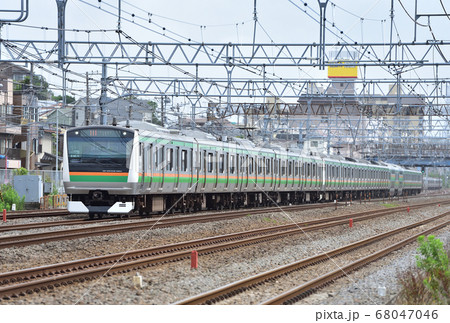 東海道本線　大船－戸塚　JR東日本　E233系3000番台　E63編成（国府津） 68047046