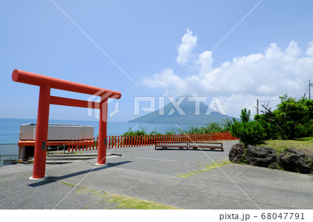 龍宮神社と開聞岳の美しい景色 龍宮神社と開聞岳の美しい景色 68047791