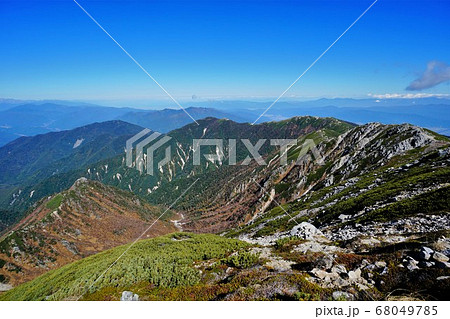 木曽駒ヶ岳からの北方面の山脈 68049785