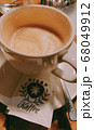 飲みかけのカプチーノ 68049912