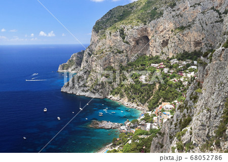 South coast of Capri island 68052786