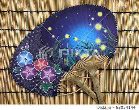すだれと団扇・日本の夏の風物詩2 68054144