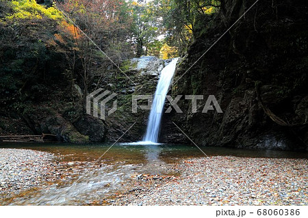 紅葉の飛騨金山（黄金姫ゆかりの山道）・6　岐阜県下呂市金山 68060386