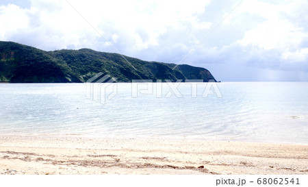 奄美大島の大和村の海岸 68062541