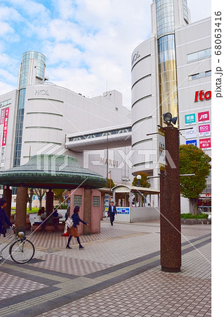 草加駅東口（埼玉県草加市） 68063416