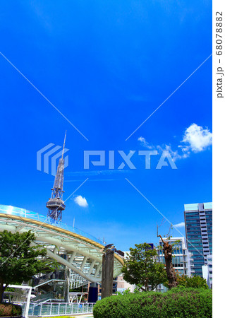 名古屋市、水の宇宙船とテレビ塔の風景 名古屋市、水の宇宙船とテレビ塔の風景 68078882