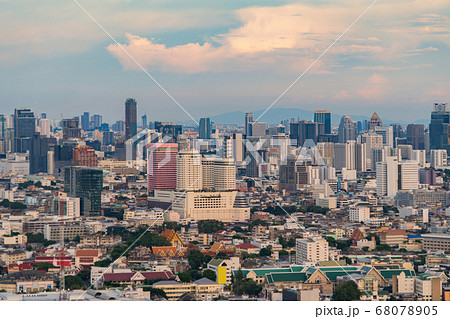 Aerial view of Phaya Thai district, Bangkok 68078905