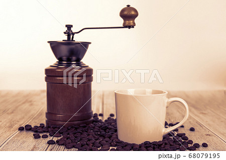 コーヒー 豆 コーヒーカップ 68079195
