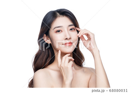 Portrait Of Beautiful Woman in Studio Portrait Of Beautiful Woman in Studio 68080031