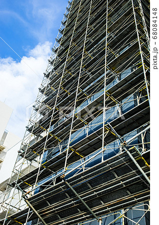 ビルの足場 68084148