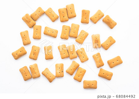 乾パン　白背景 68084492