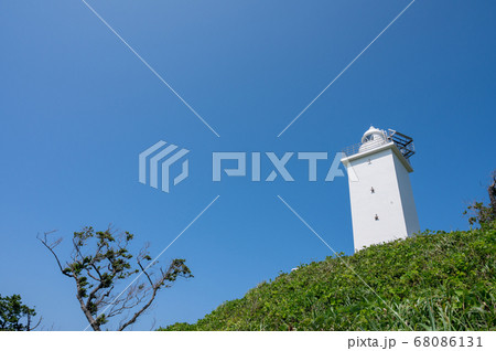 8月撮影／越前加賀国定公園　日本海の加佐岬灯台のある加佐の岬 68086131